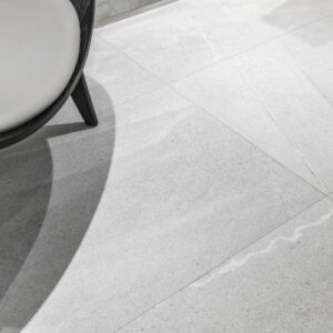 Grant Silver 24 x 24