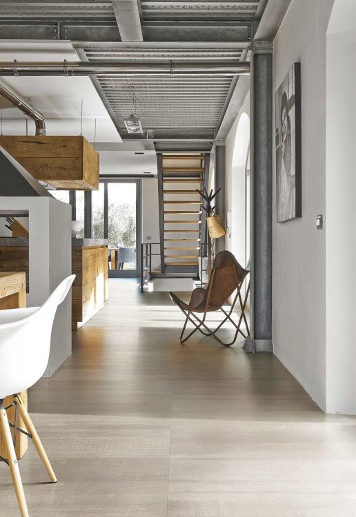 Deco Wood White 10.5 x 71