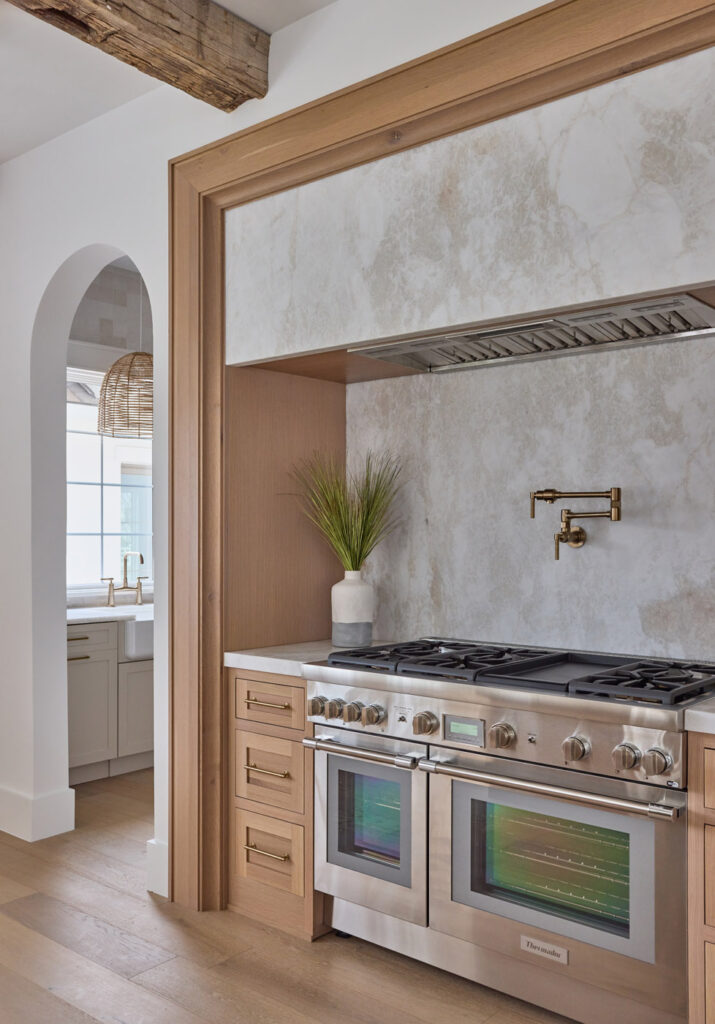 Beautiful hardwood / luxury vinyl plank, tile design & craftsmanship, & carpet and area rug design & installation by Quality Flooring by Frank Milea